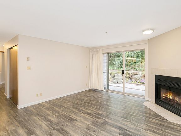 3rd image of 1522 NE 175th St Unit 105