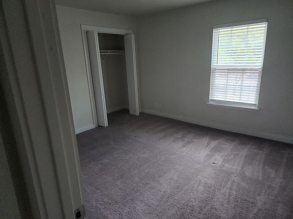 5th image of 2407 Mission Hill Dr APT 102