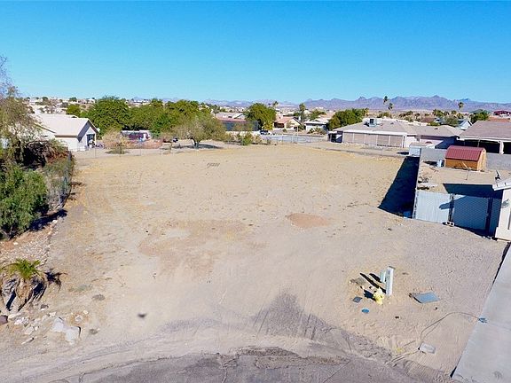 2nd image of 2033 E Mountain View Place