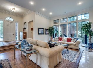 1221 Cottonwood Valley Dr, Irving, TX 75038