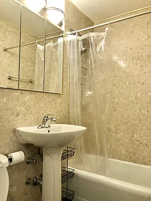 Rented by Keller Williams NYC | media 21