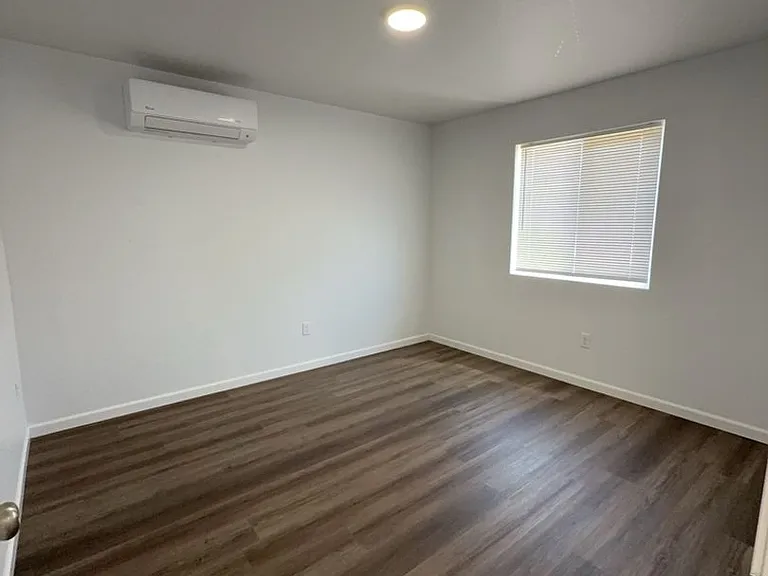634 Colinwood Ct — Photo 8