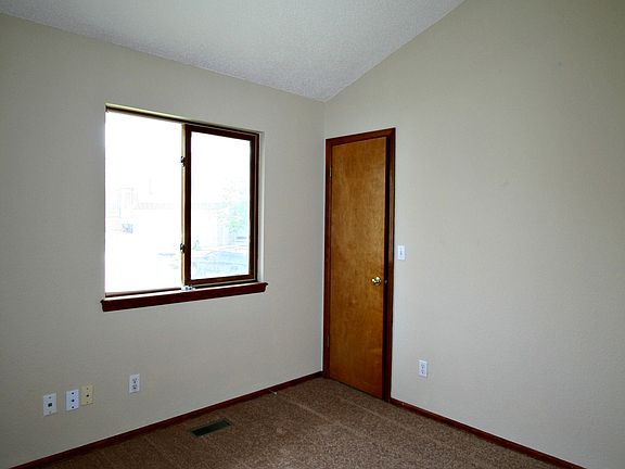 4th image of 5020 Galileo Dr
