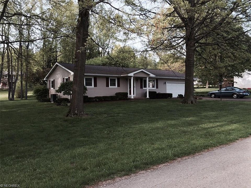 1st image of 111 York Dr SE