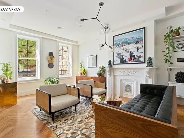 333 Gates Avenue image 2 of 22