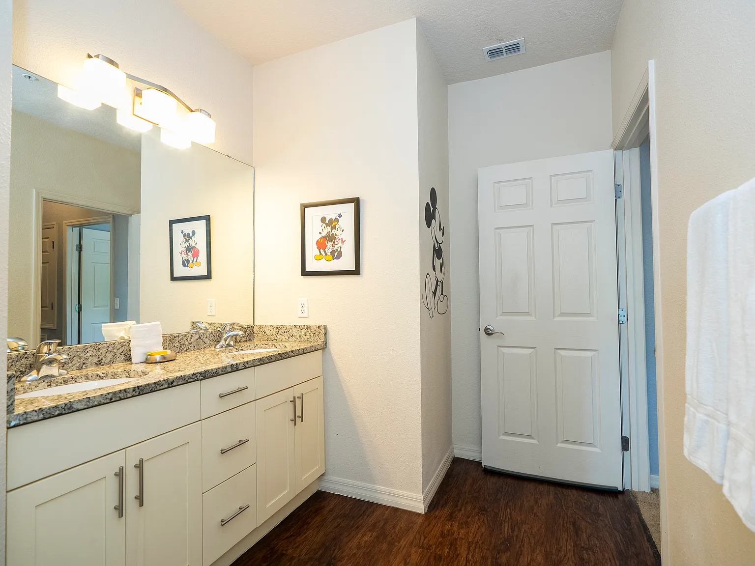 4 bed, 1694 sqft, $2,500 — Photo 4