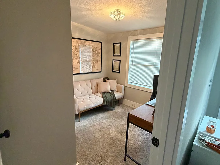 1010 Elmwood St — Photo 15
