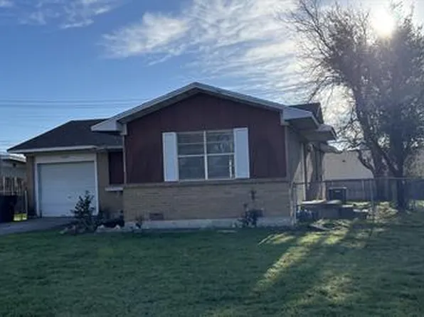 1002 Pine Dr, Killeen, TX 76543
