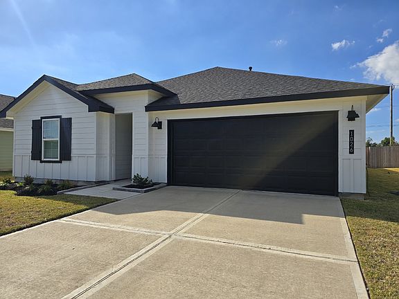3rd image of 1026 Great Barracuda Ln