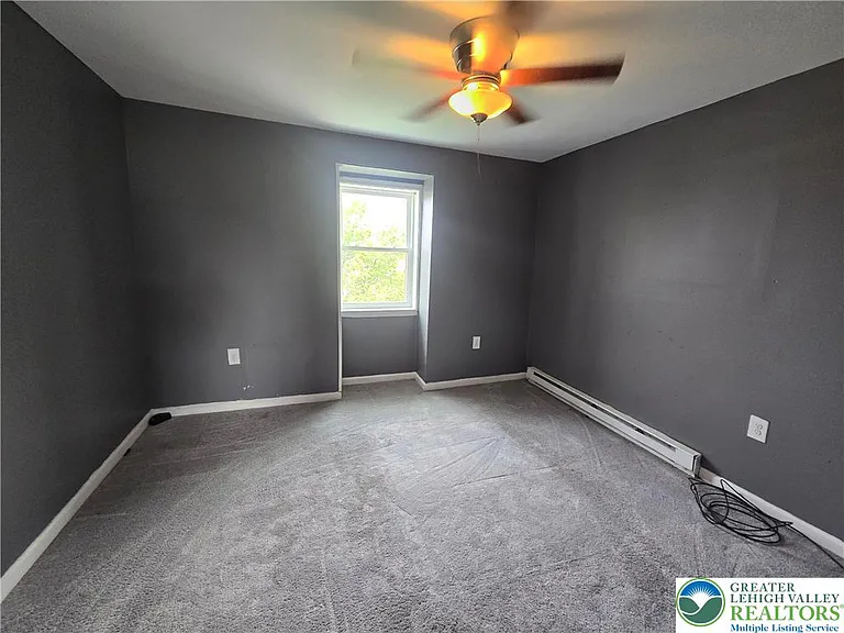 856 N 8th St — Photo 8