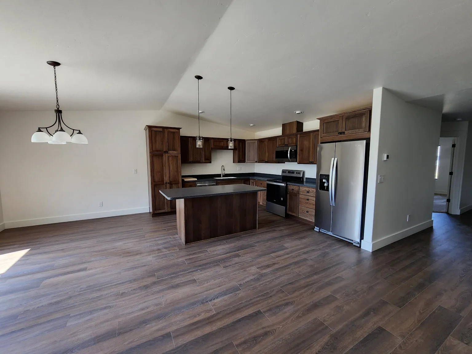 2 bed, $2,200 — Photo 2
