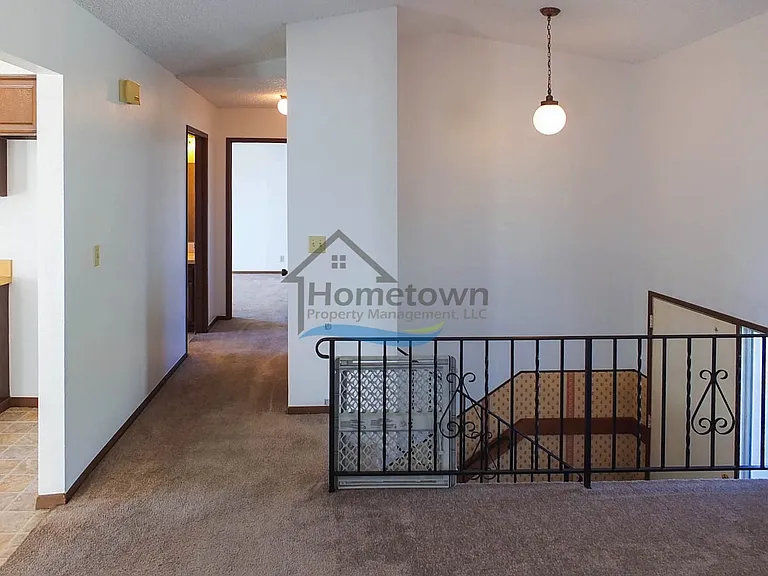 4424 W Redding Rd — Photo 10