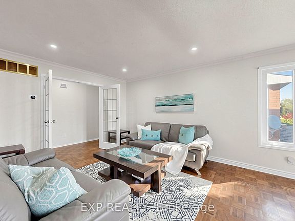5th image of 29 Mikado Cres N