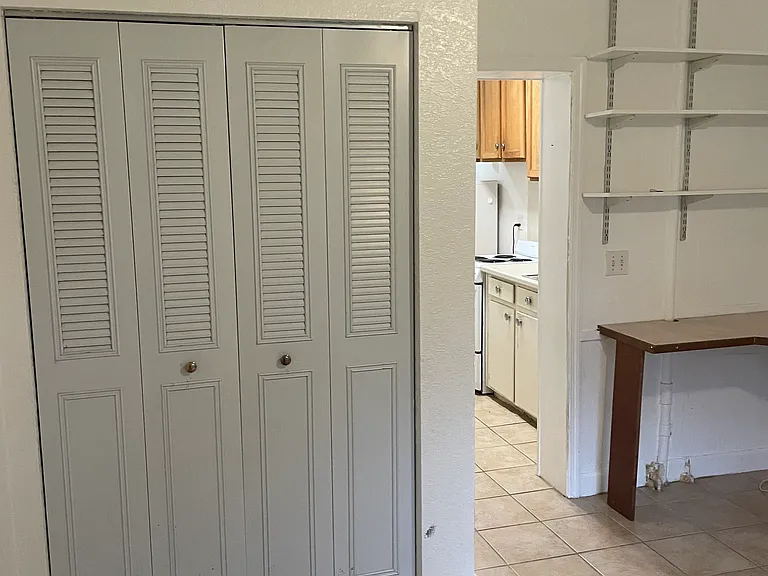 1433 W Lake Cannon Dr NW — Photo 3