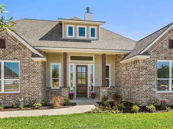 2nd image of 4903 Crooked Branch Dr
