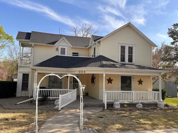 304 W 4th St, Alexandria, NE 68303