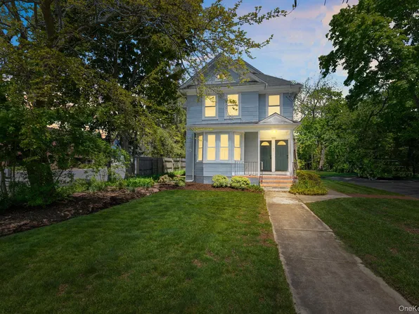 1220 Youngs Avenue, Southold, NY 11971