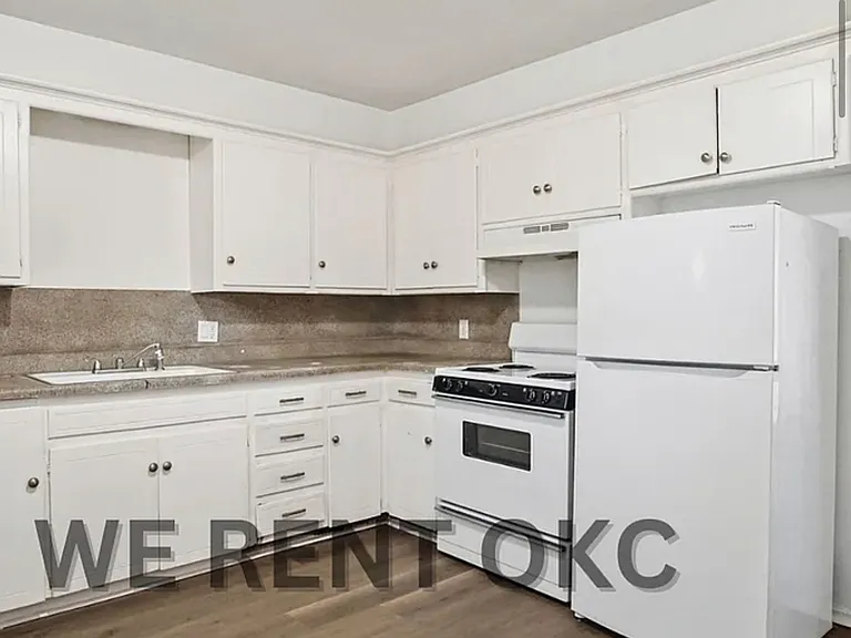 1434 NW 92nd St #3 — Photo 3