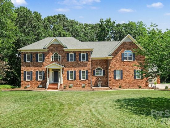 3831 Amarillo Dr SW, Concord, NC 28027