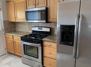 5770 Hesperia Ave, Encino, CA 91316