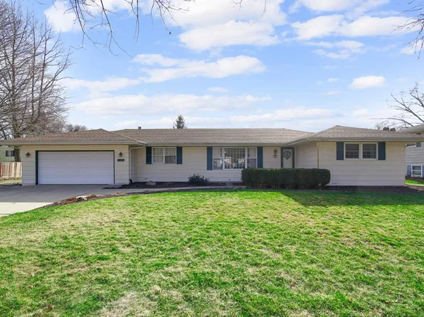 533 Dunewood Dr, Chesterton, IN 46304