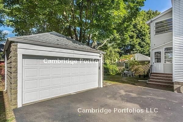 1st image of 110 Poplar St #1