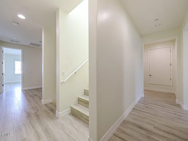 25428 N 19th Dr — Photo 18