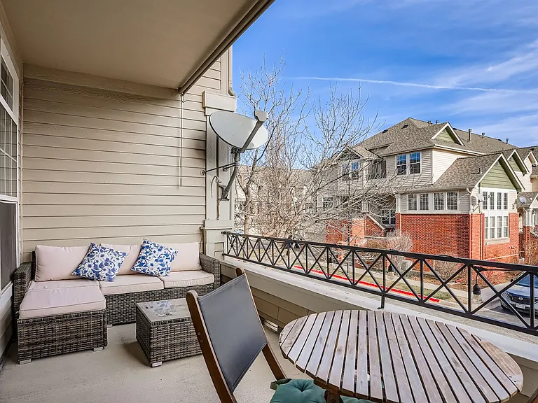 1471 S Emporia Ct — Photo 18