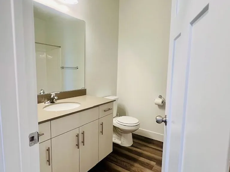 13713 S Hanley Ln #EE201 — Photo 17
