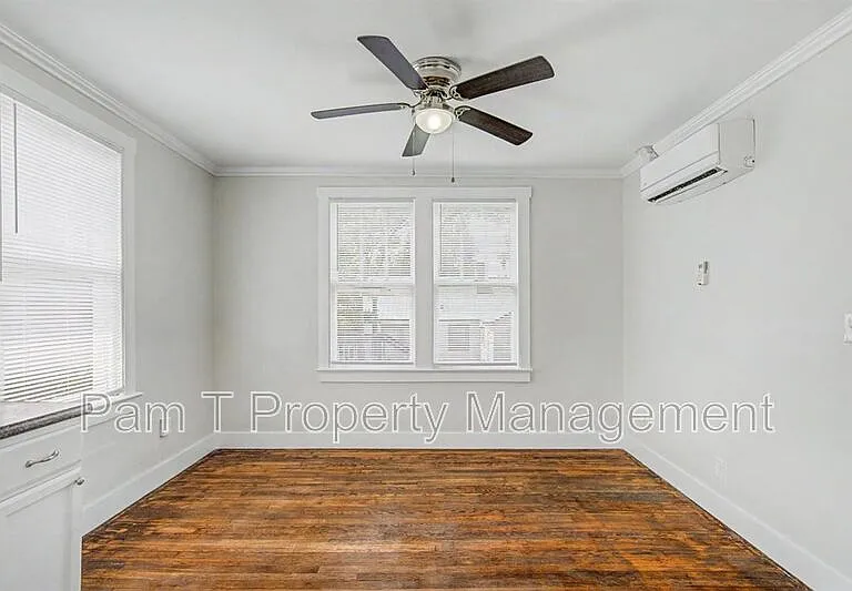 815 E 32nd St #B — Photo 15