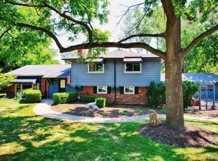 6916 Dublin Fair Rd, Troy, MI 48098