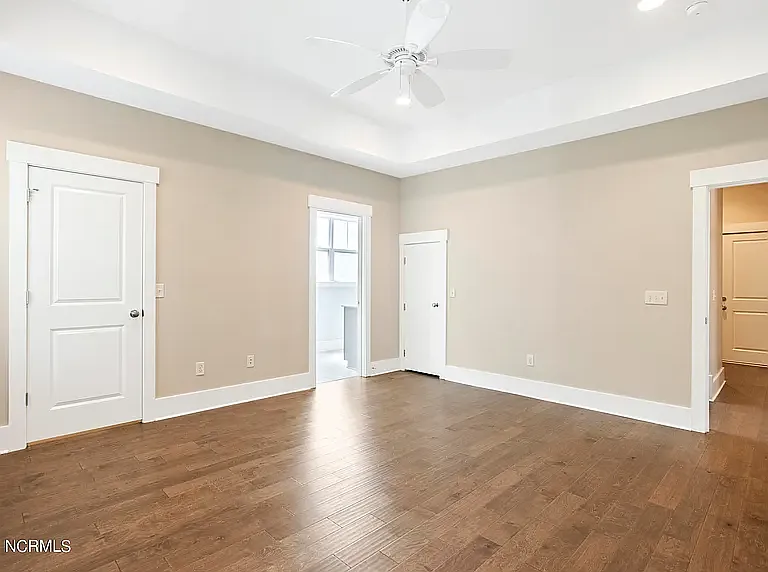 4076 Tamarisk Ln — Photo 13