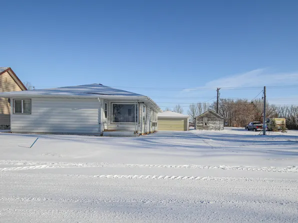309 E St N, Elgin, ND 58533
