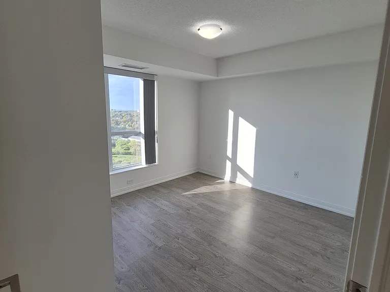 275 Village Green Sq #1820 — Photo 14