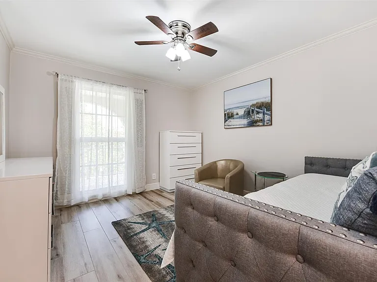 773 Jeffery St #4-305 — Photo 14