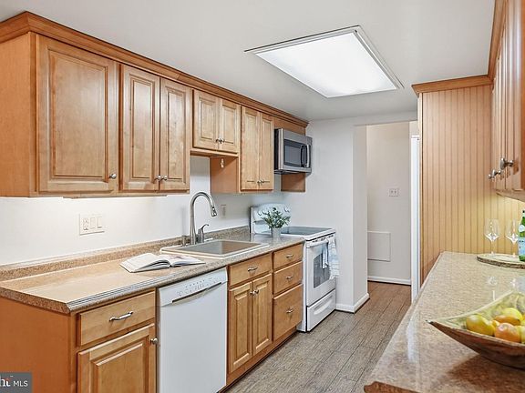 3rd image of 13205 Dairymaid Dr APT 101