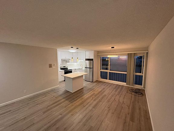 5th image of 510 Talbert St #4
