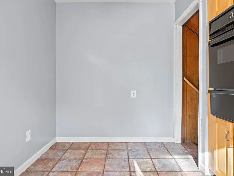 309 Williams Rd — Photo 10