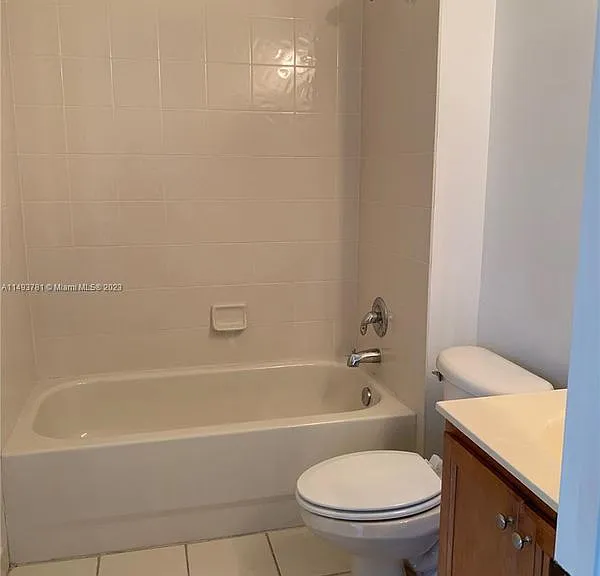 1727 San Benito Way #15 — Photo 5