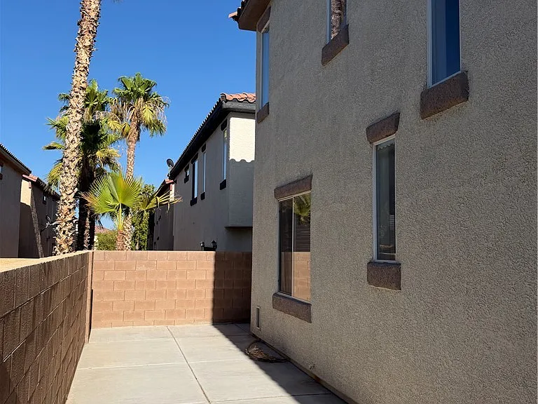 3762 Corpolo Ave — Photo 18