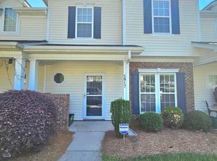 5817 Fox Point Cir, Winston Salem, NC 27104
