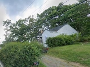 6368 Tuscarawas Rd, Midland, PA 15059