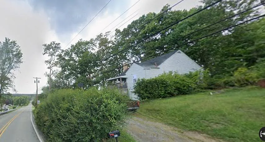 6368 Tuscarawas Rd photo 1