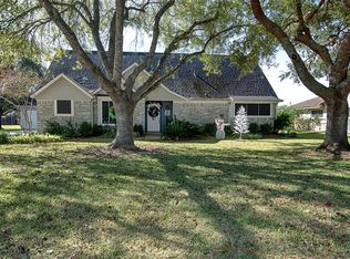 3425 Frances Ct, Alvin, TX 77511