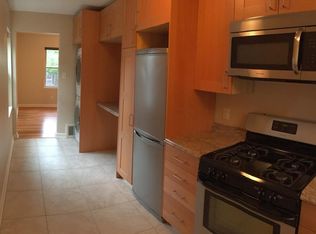 602 W Sycamore St, Carbondale, IL 62901