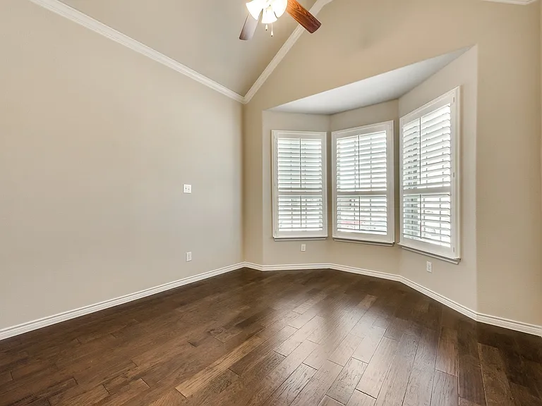 1321 Crescent Cove Dr — Photo 6