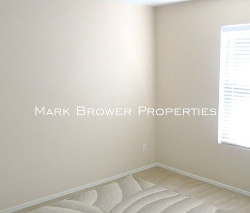 2nd image of 5861 E Hoover Ave
