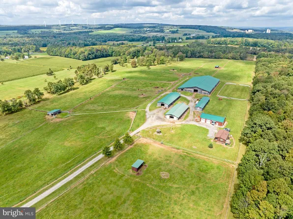 7390 Lincoln Hwy, Central City, PA 15926
