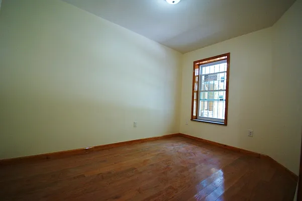 Rented by Owner | media 136