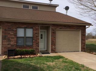 2873 Crystal Lake Dr, Loma Linda, MO 64804